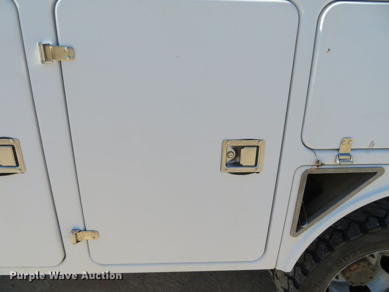 image for item DH0544 2013 Ford F550 Super Duty  bucket truck