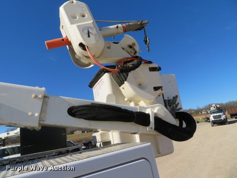 image for item DH0544 2013 Ford F550 Super Duty  bucket truck