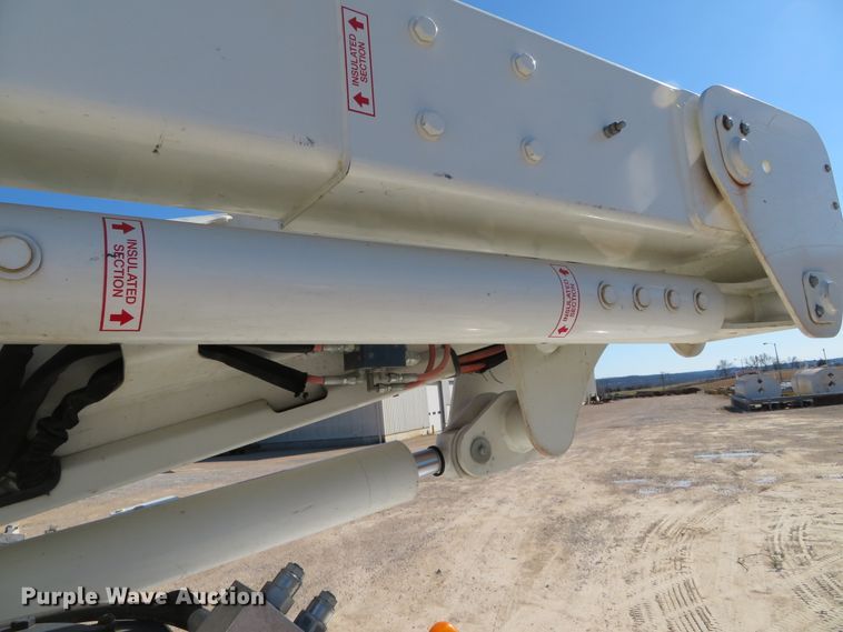 image for item DH0544 2013 Ford F550 Super Duty  bucket truck