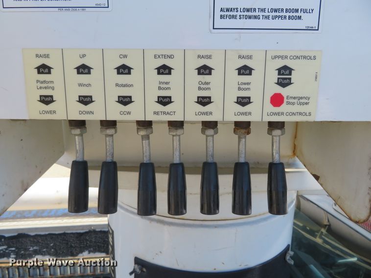 image for item DH0544 2013 Ford F550 Super Duty  bucket truck