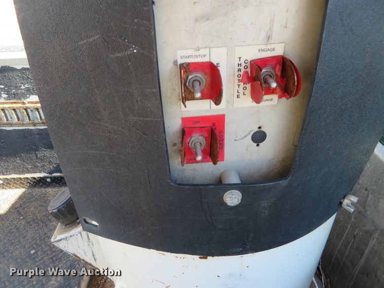 image for item DH0544 2013 Ford F550 Super Duty  bucket truck