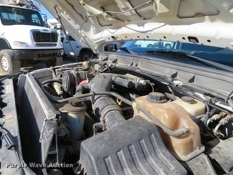 image for item DH0544 2013 Ford F550 Super Duty  bucket truck