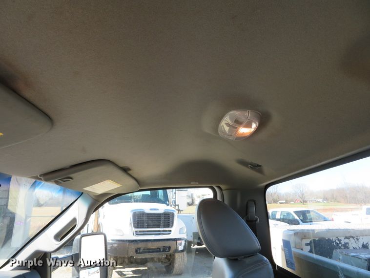 image for item DH0544 2013 Ford F550 Super Duty  bucket truck