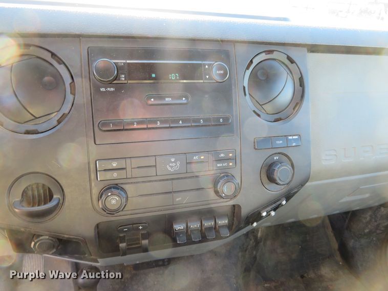 image for item DH0544 2013 Ford F550 Super Duty  bucket truck