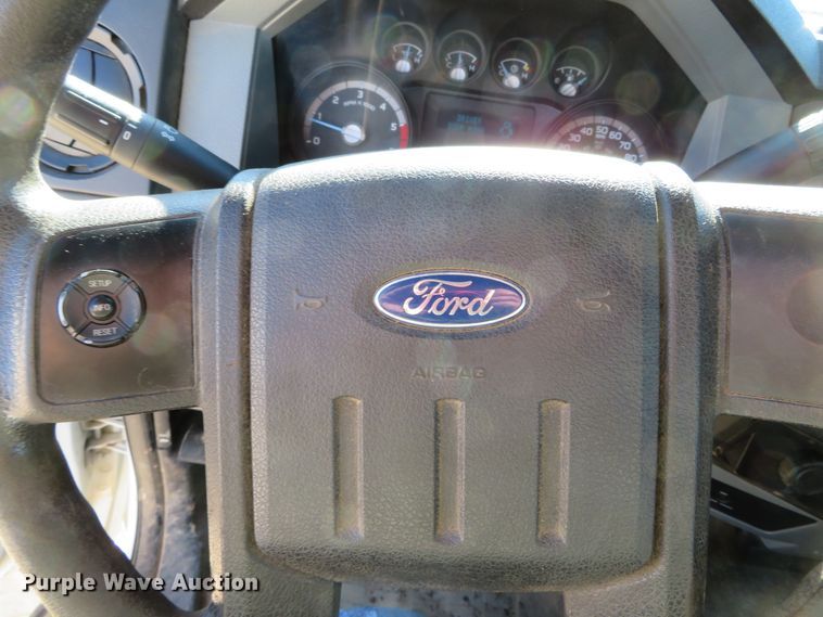 image for item DH0544 2013 Ford F550 Super Duty  bucket truck