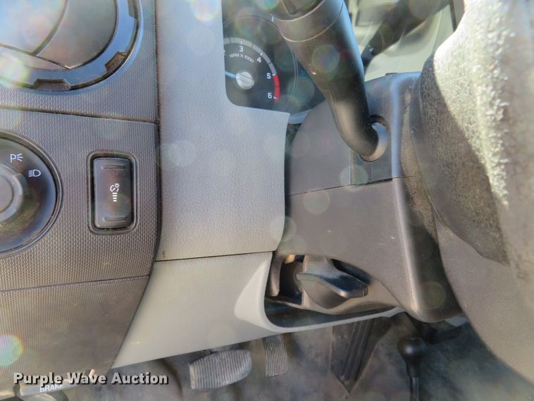 image for item DH0544 2013 Ford F550 Super Duty  bucket truck