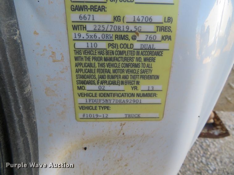 image for item DH0544 2013 Ford F550 Super Duty  bucket truck