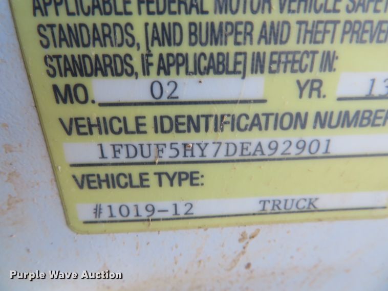 image for item DH0544 2013 Ford F550 Super Duty  bucket truck