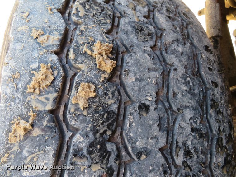 image for item DH0548 2004 Freightliner Business Class M2  digger derrick truck