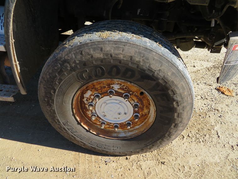 image for item DH0548 2004 Freightliner Business Class M2  digger derrick truck