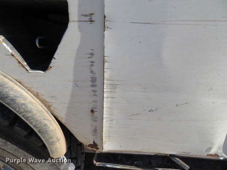 image for item DH0548 2004 Freightliner Business Class M2  digger derrick truck