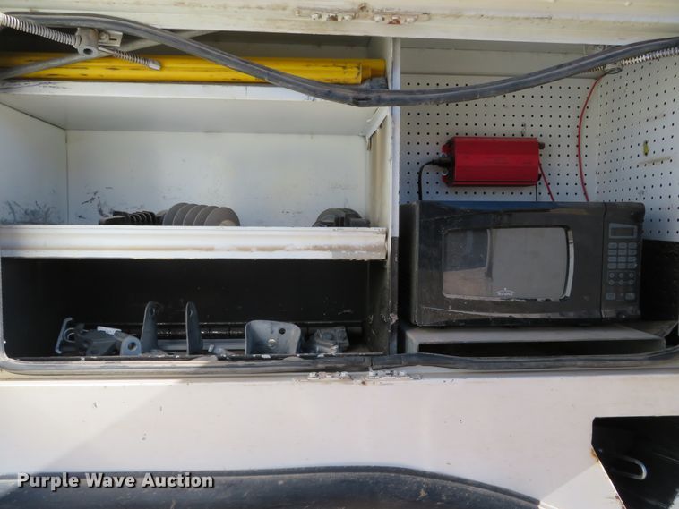 image for item DH0548 2004 Freightliner Business Class M2  digger derrick truck