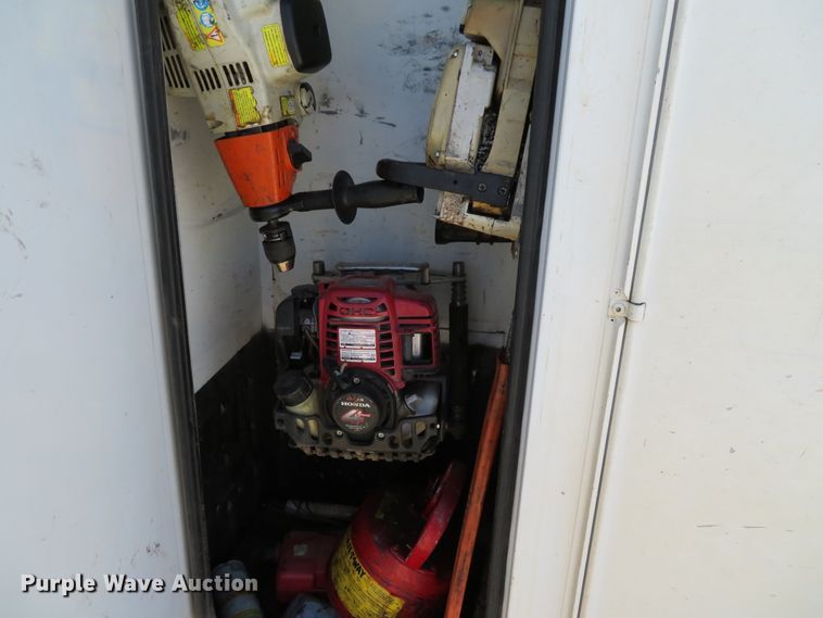 image for item DH0548 2004 Freightliner Business Class M2  digger derrick truck