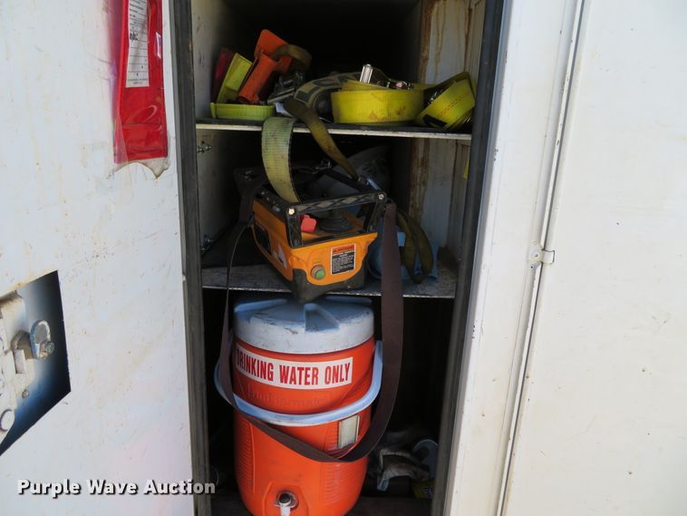 image for item DH0548 2004 Freightliner Business Class M2  digger derrick truck