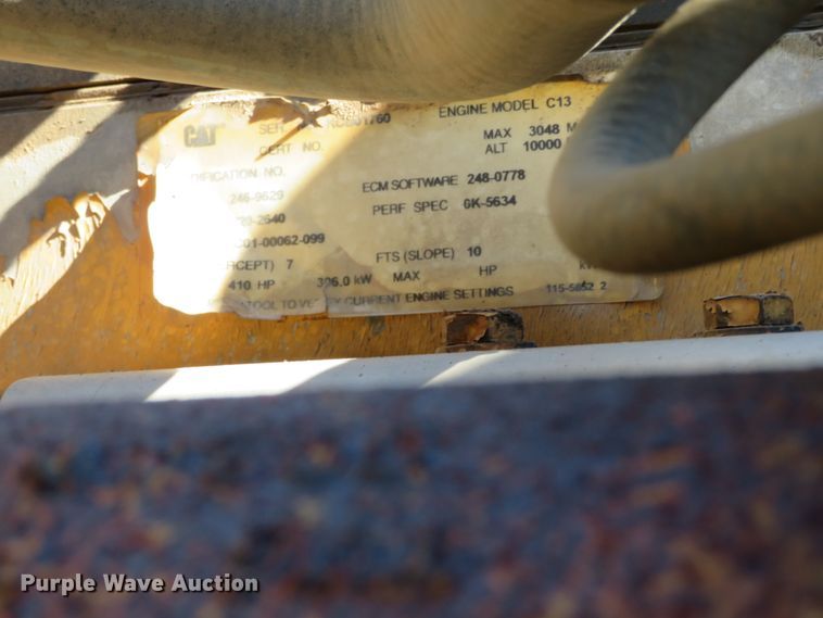 image for item DH0548 2004 Freightliner Business Class M2  digger derrick truck