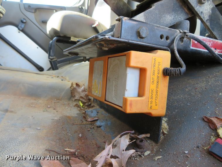 image for item DH0548 2004 Freightliner Business Class M2  digger derrick truck