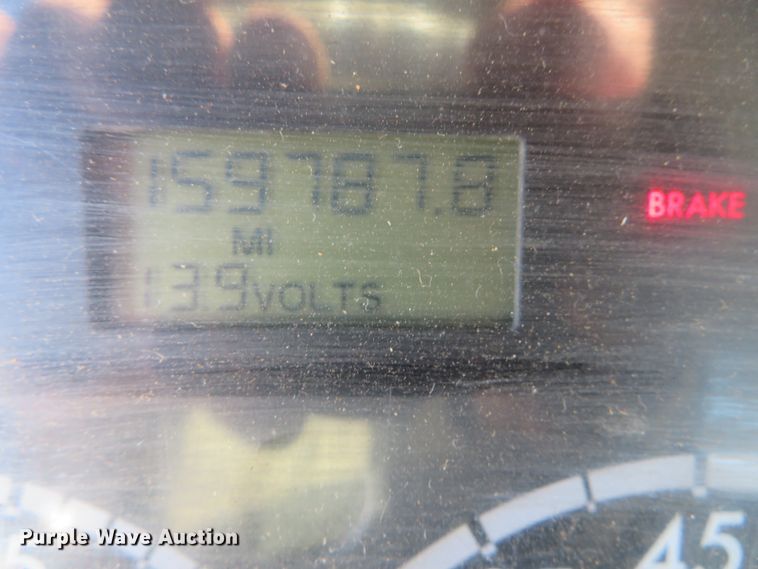 image for item DH0548 2004 Freightliner Business Class M2  digger derrick truck