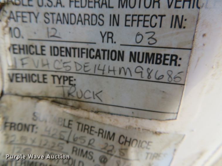 image for item DH0548 2004 Freightliner Business Class M2  digger derrick truck