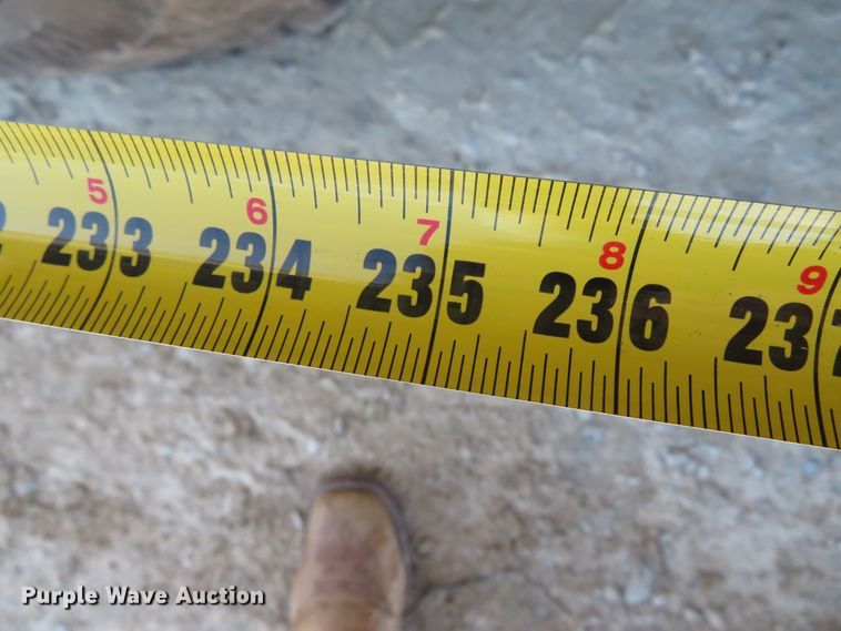 image for item DH0548 2004 Freightliner Business Class M2  digger derrick truck