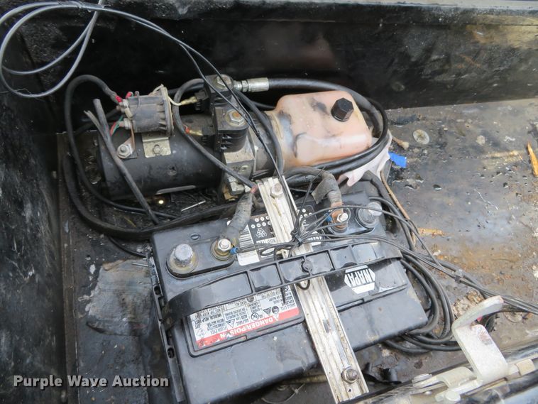 image for item DH0568 2008 Trailerman DHT8420N14 tilt deck utiltiy trailer