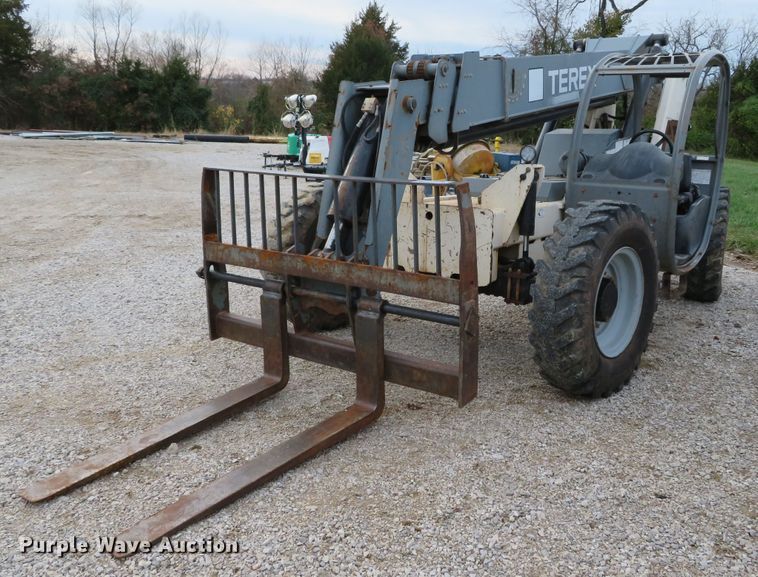 image for item DH0569 2006 Terex TH842C  telehandler