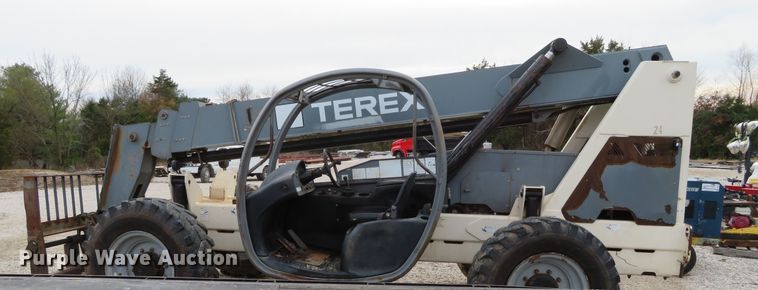 image for item DH0569 2006 Terex TH842C  telehandler