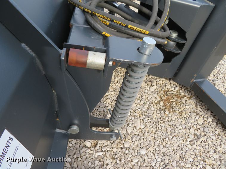 image for item DH0573 JCT skid steer blate