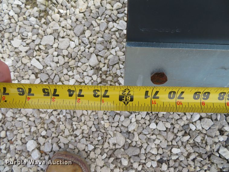 image for item DH0573 JCT skid steer blate