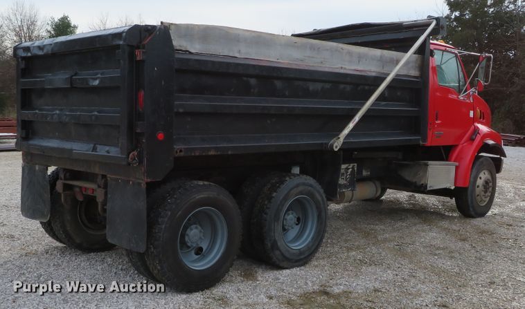image for item DH0576 2007 Sterling LT8500  dump truck