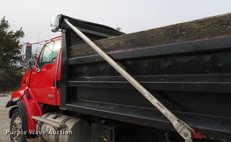 image for item DH0576 2007 Sterling LT8500  dump truck