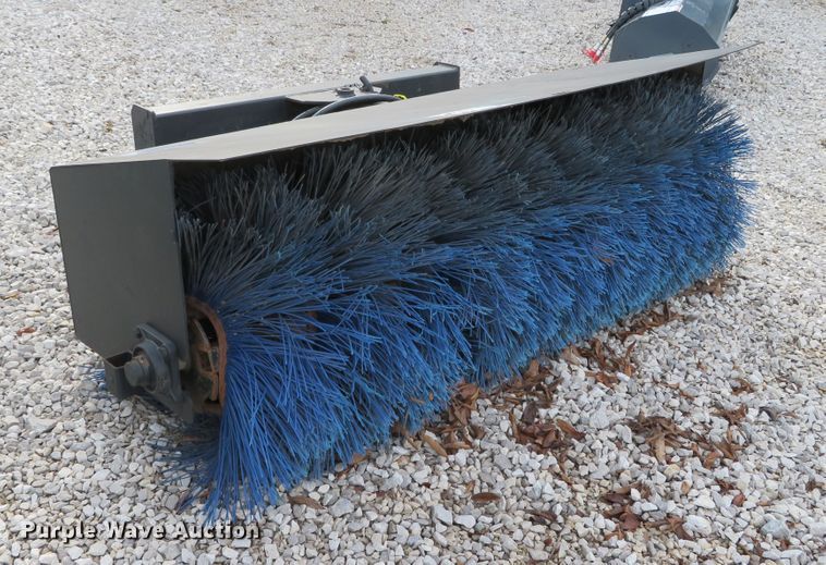 image for item DH0579 Skid steer broom