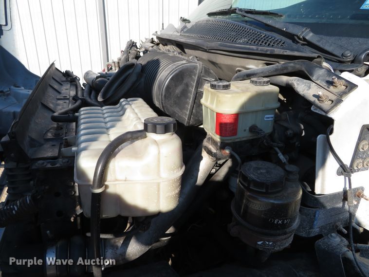 image for item DH0590 2007 Chevrolet C5500  service truck with crane