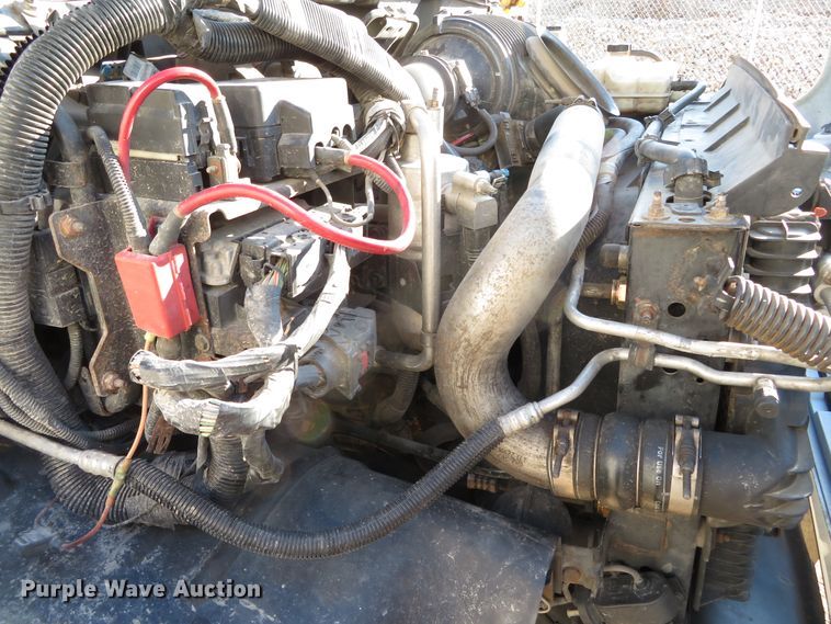 image for item DH0590 2007 Chevrolet C5500  service truck with crane