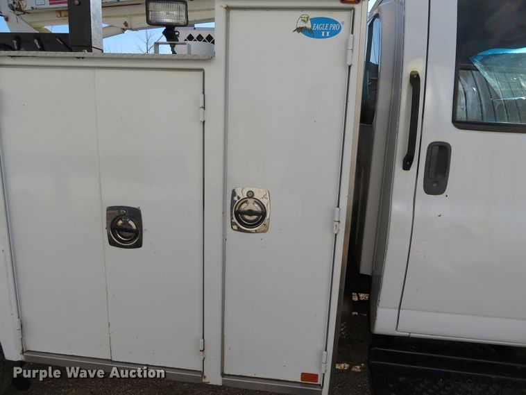 image for item DH0590 2007 Chevrolet C5500  service truck with crane