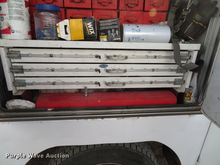 image for item DH0590 2007 Chevrolet C5500  service truck with crane