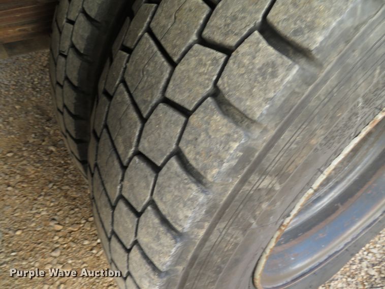 image for item DH0590 2007 Chevrolet C5500  service truck with crane