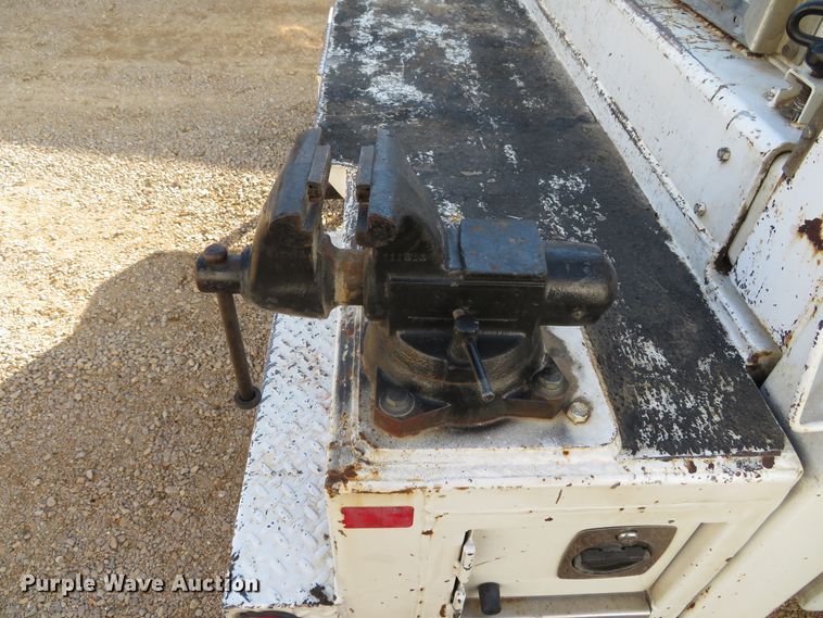 image for item DH0590 2007 Chevrolet C5500  service truck with crane