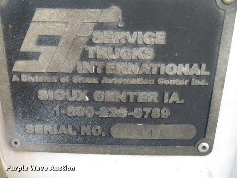 image for item DH0590 2007 Chevrolet C5500  service truck with crane