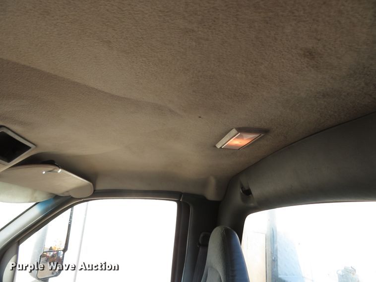 image for item DH0590 2007 Chevrolet C5500  service truck with crane