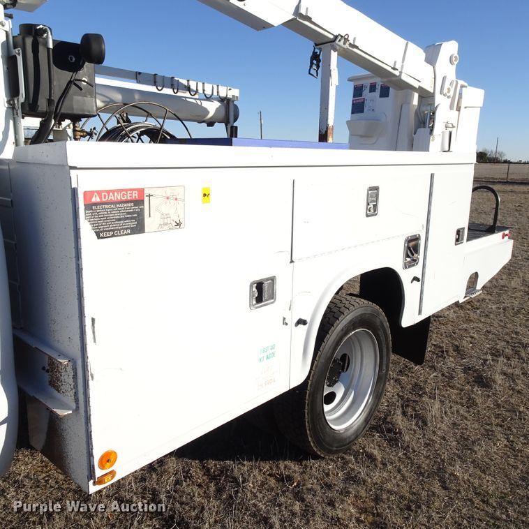 image for item DI0795 2011 Ford F450 Super Duty  bucket truck