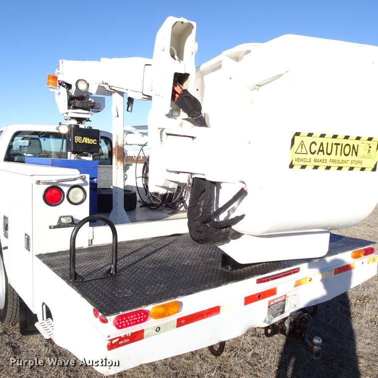 image for item DI0795 2011 Ford F450 Super Duty  bucket truck