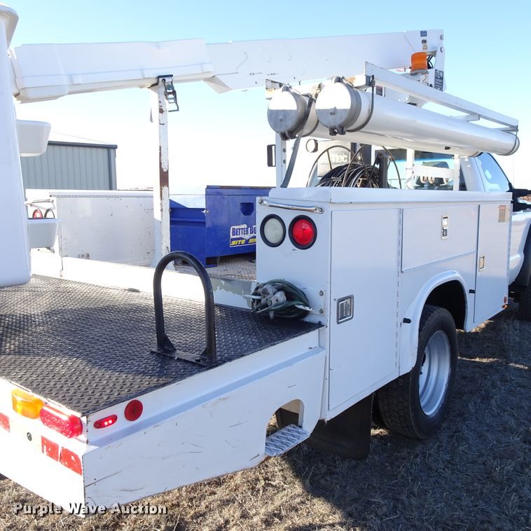image for item DI0795 2011 Ford F450 Super Duty  bucket truck