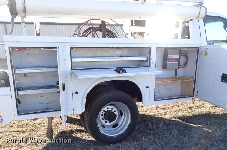 image for item DI0795 2011 Ford F450 Super Duty  bucket truck