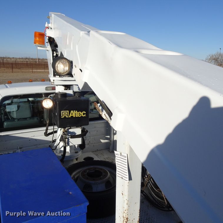 image for item DI0795 2011 Ford F450 Super Duty  bucket truck