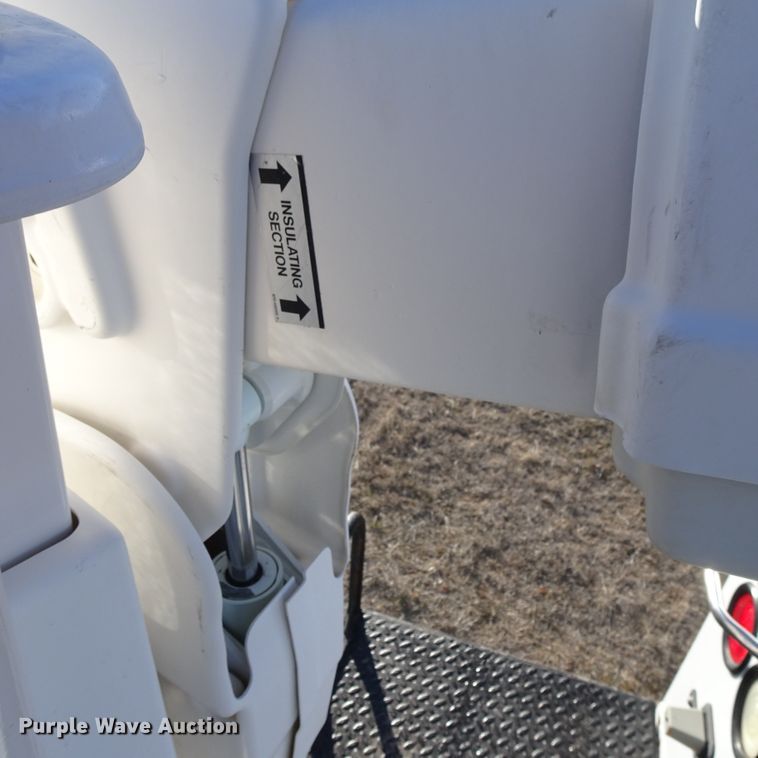 image for item DI0795 2011 Ford F450 Super Duty  bucket truck