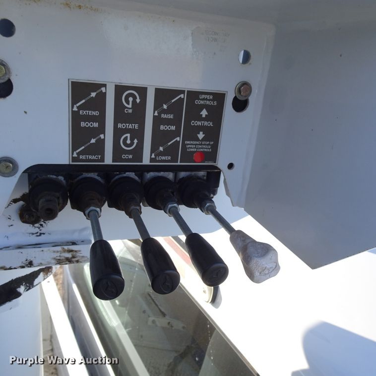 image for item DI0795 2011 Ford F450 Super Duty  bucket truck