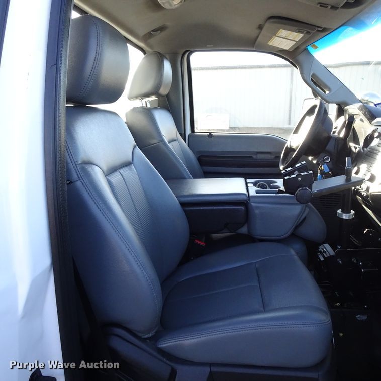 image for item DI0795 2011 Ford F450 Super Duty  bucket truck