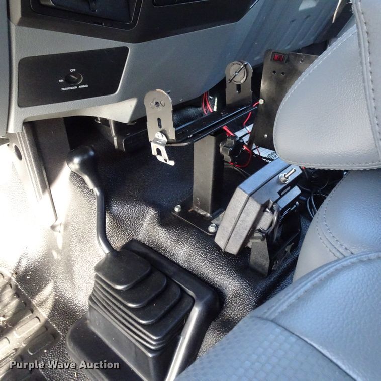 image for item DI0795 2011 Ford F450 Super Duty  bucket truck