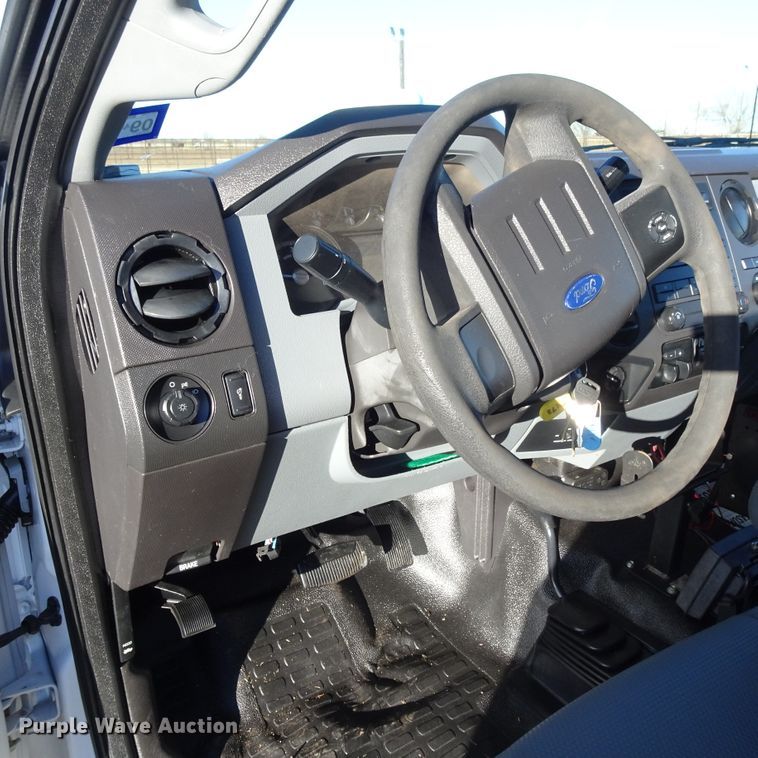 image for item DI0795 2011 Ford F450 Super Duty  bucket truck