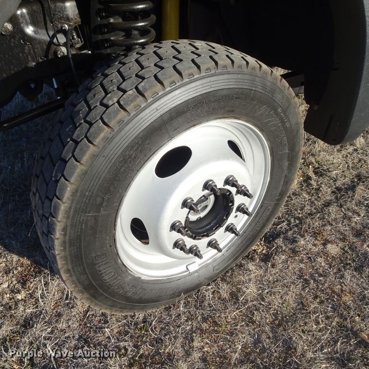 image for item DI0795 2011 Ford F450 Super Duty  bucket truck